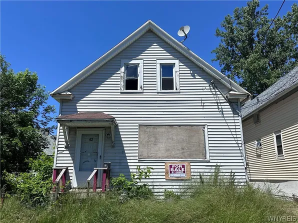 42 Grimes St, Buffalo, NY 14212
