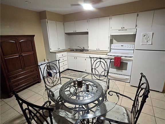 5th image of 4901 Victoria Dr APT 205