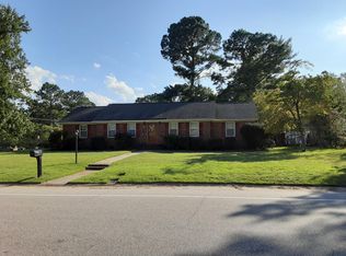 2425 Dartmouth Dr, Fayetteville, NC 28304