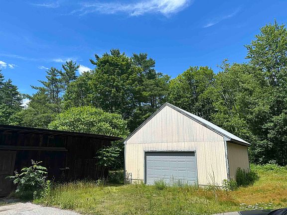 4th image of 369 Manning Hill Road
