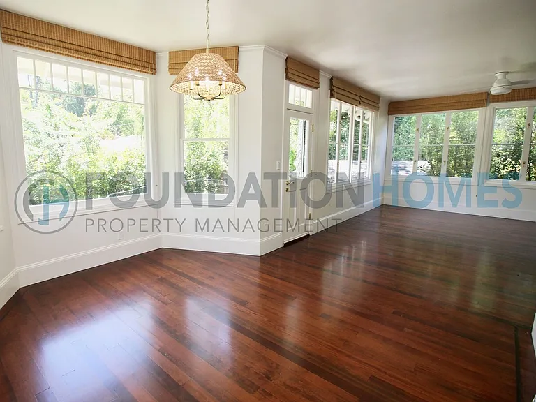 115 Lagunitas Rd — Photo 13