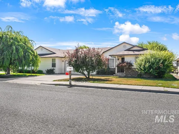 1832 W Idaho Ave, Ontario, OR 97914