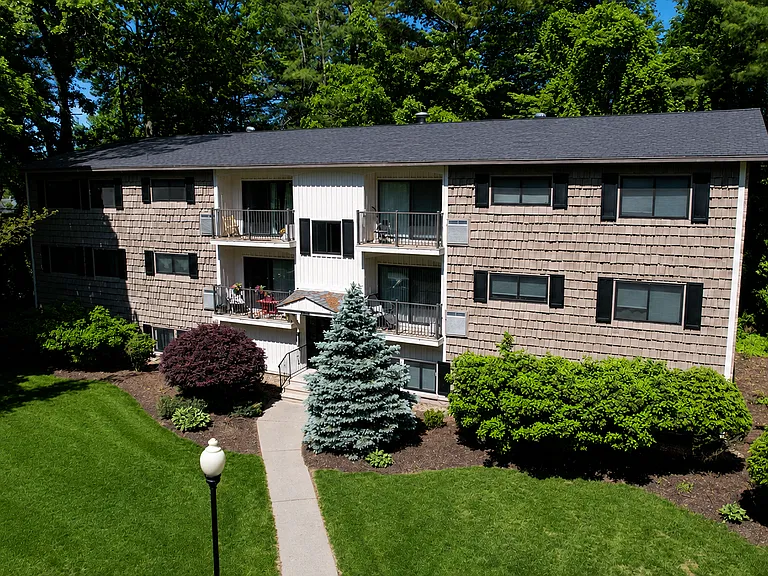 Heritage Village Apartments — Photo 26