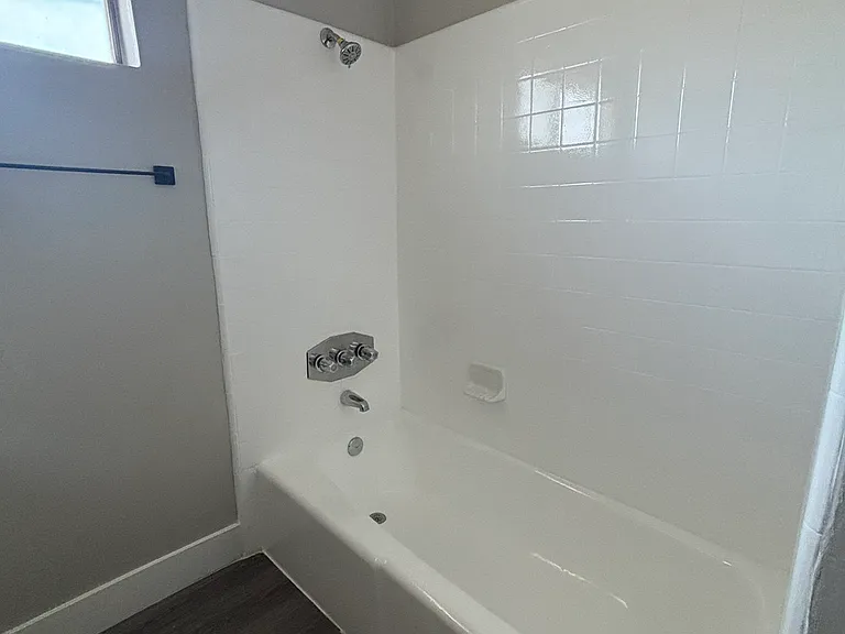 14012 Doty Ave #18-1 — Photo 8