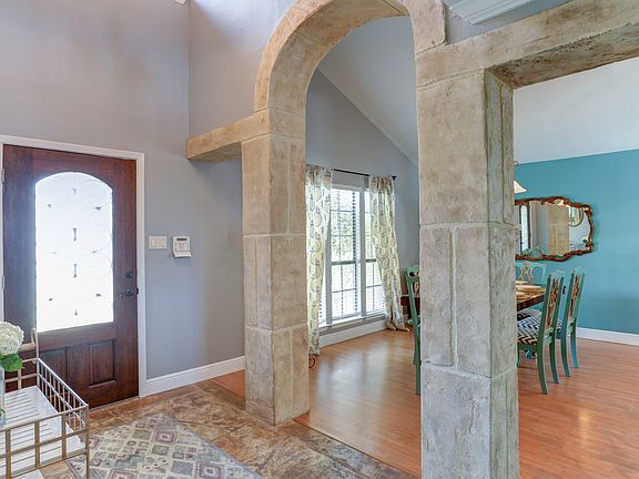 2nd image of 11946 Autumn Vista St