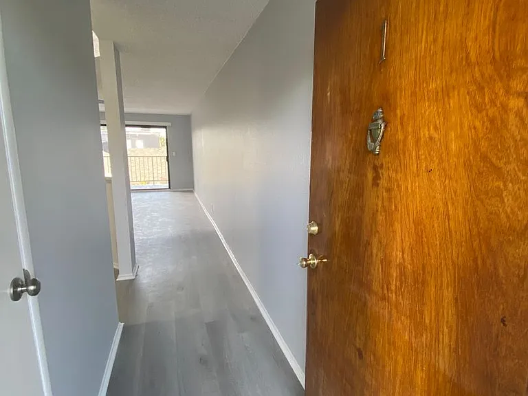 1039 Junipero Ave — Photo 2