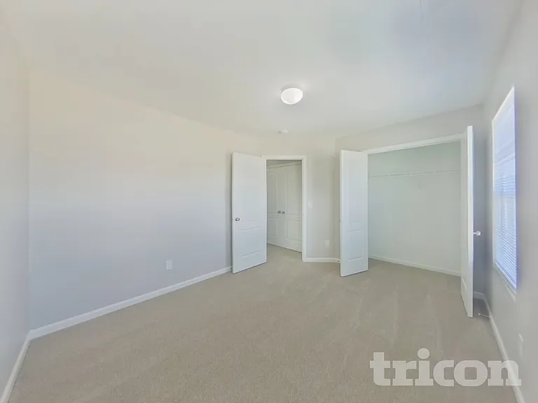 537 Gentle Breeze Ln — Photo 13