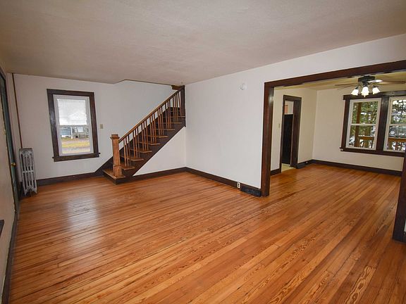 3rd image of 22 Main St