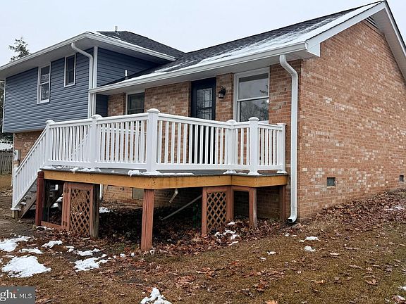 4th image of 537 Butternut Dr