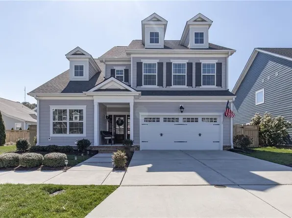 1973 Grandon Loop Rd, Virginia Beach, VA 23456