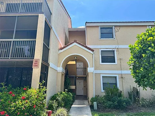5701 Riverside Dr #205B6 Photo 1 5701 Riverside Dr #205B6 Photo 1