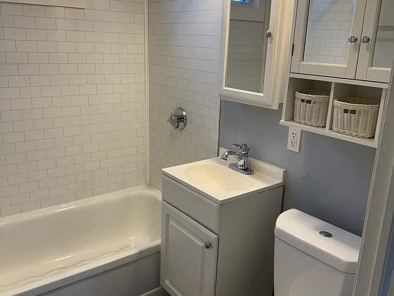 110 Margaret St #A — Photo 13