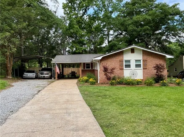 2805 14th Ave, Valley, AL 36854