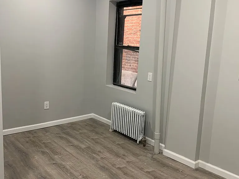 162 Willow St — Photo 4