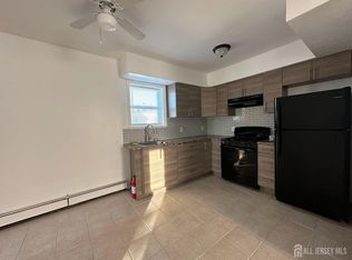16 Somerset St #2, Carteret, NJ
