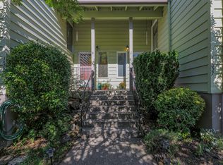15027 NE Rose Pkwy, Portland, OR 97230