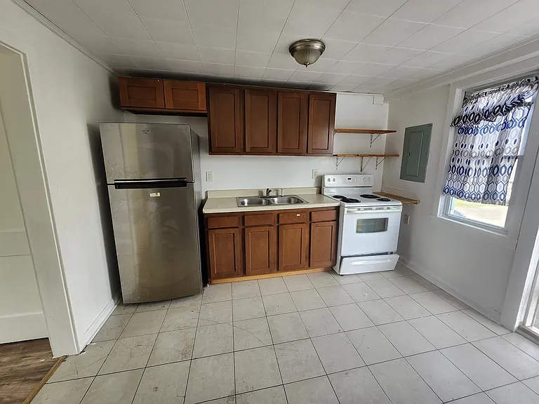 32 Curwood Ct #28 — Photo 1