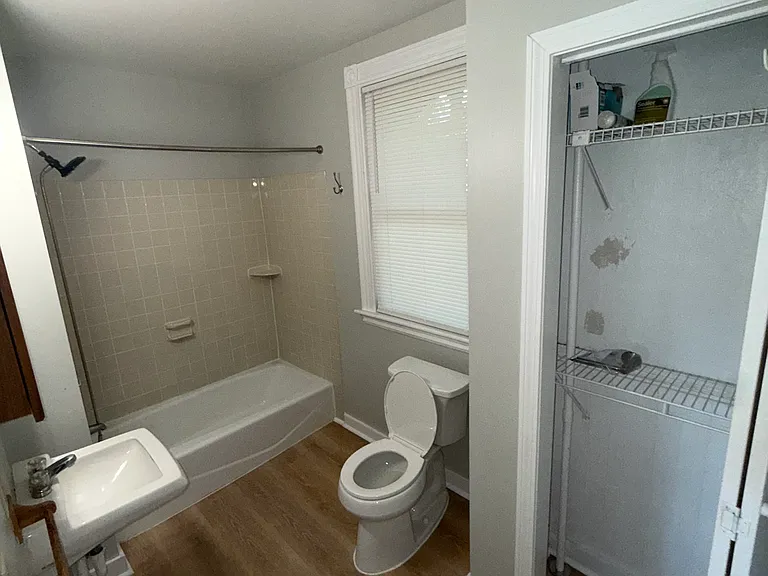 22 Clifton St #1 — Photo 8