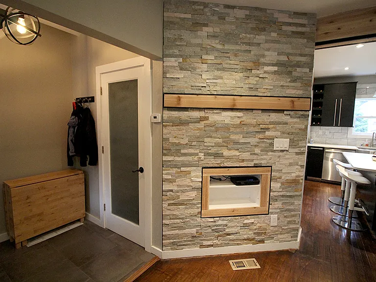 2970 S Clement Ave — Photo 4