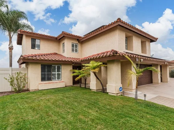 345 Encino Dr, Vista, CA 92083