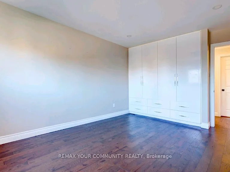 372 Dixon Blvd — Photo 11
