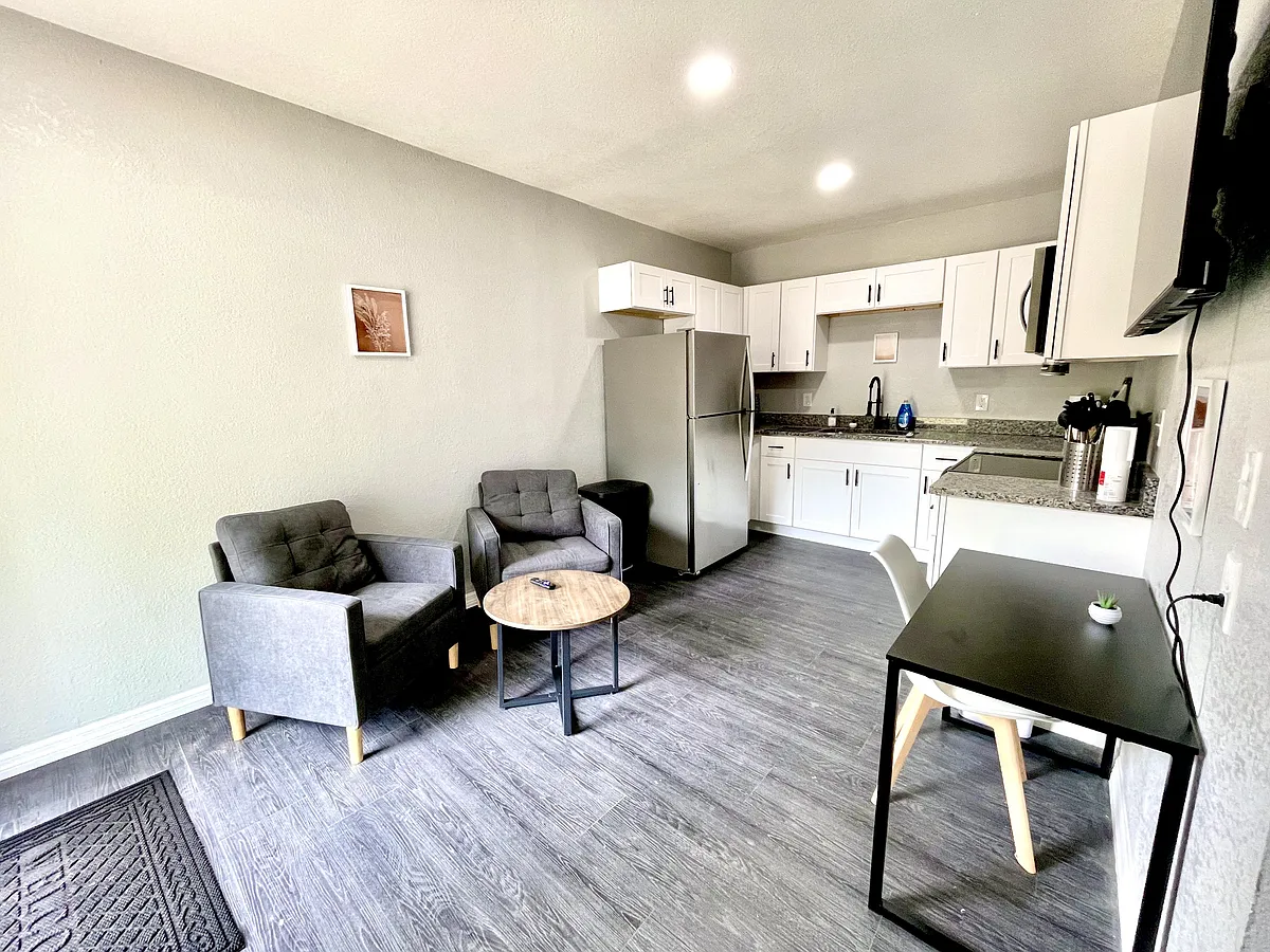 Living area - E Emma St