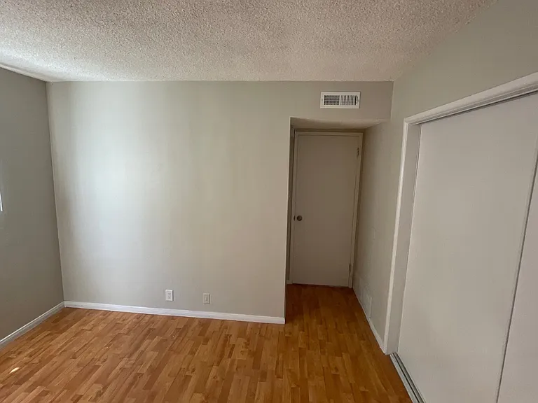 1675 Amberwood — Photo 22