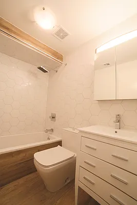 Rented by Prime Square Realty | media 24