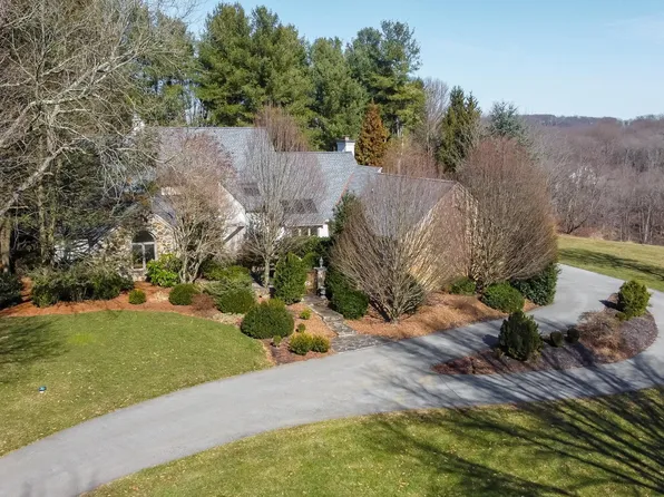 708 Haldane Dr, Kennett Square, PA 19348