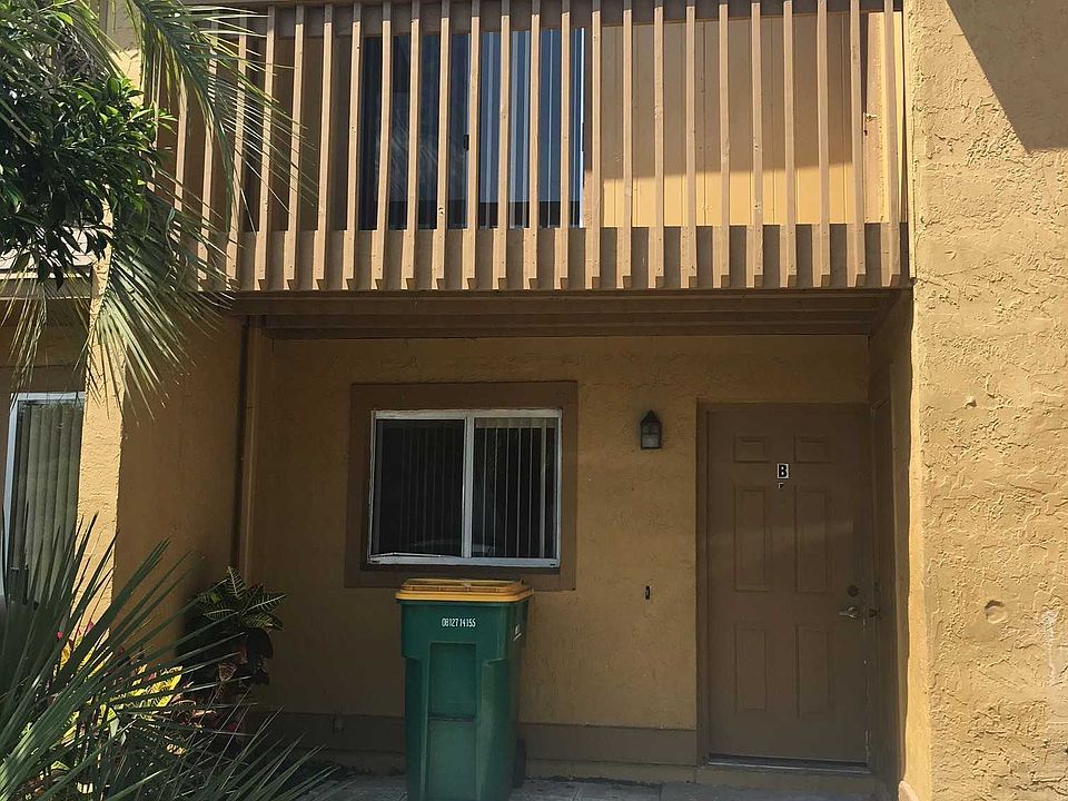 1st image of 202 Watts Ln APT B