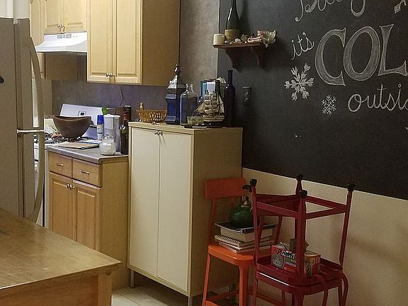 5th image of 2449 27th St APT 1