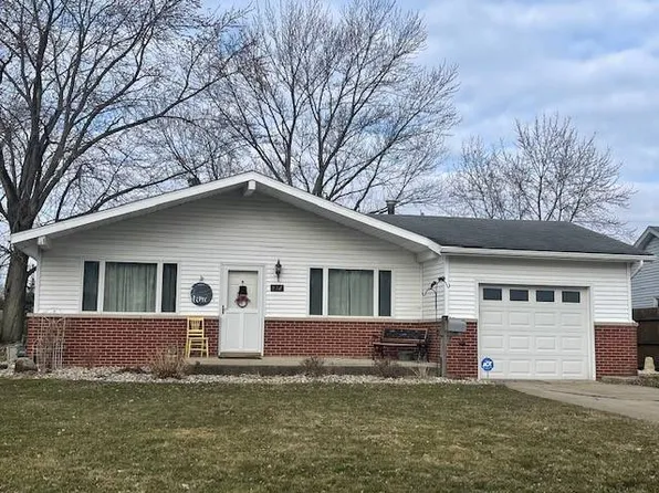 452 N Williams St, Nappanee, IN 46550