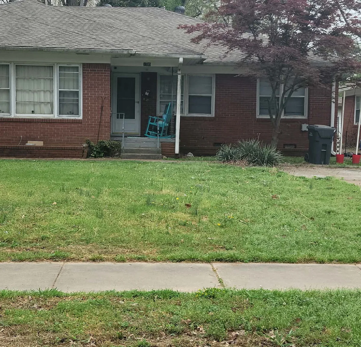 2 bed, 1.0 bath, 800 sqft, $800 — Photo 2