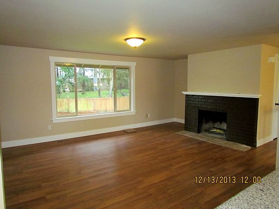 5th image of 1722 158th Street Ct E