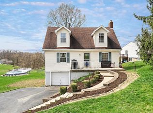 310 Clements Rd, Pittsburgh, PA 15239