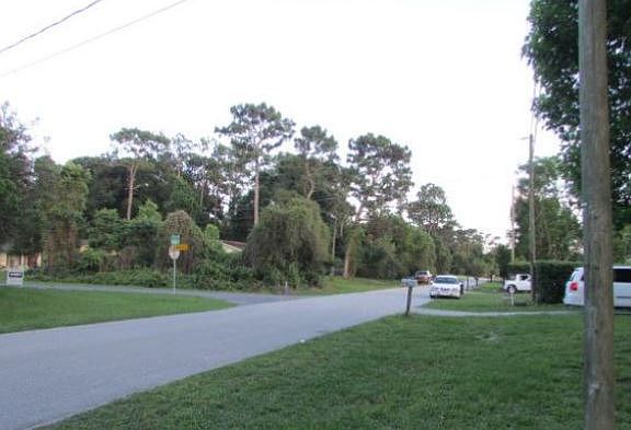 3rd image of 1845 Pecan Dr