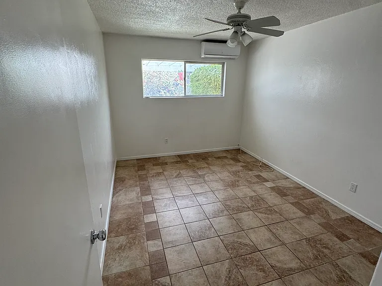 1215 E 8th St #1235 — Photo 6