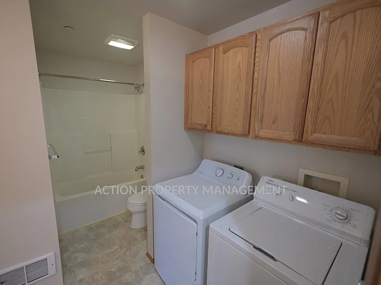 1312 Campbell Ave #2 — Photo 9
