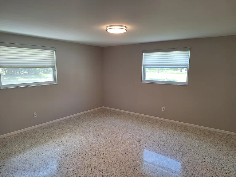 7606 Van Dyke Rd — Photo 18