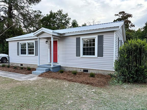 3rd image of 209 Leatherwood Ct