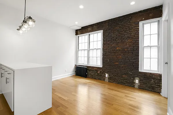 Rented by Compass | media 14