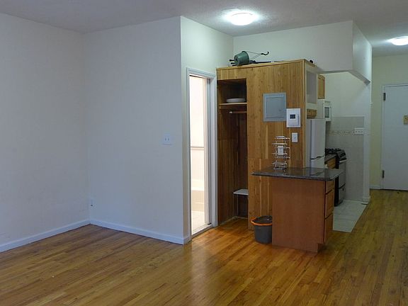 5th image of 274 7th Ave #2E