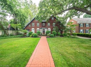 11511 Harbor View Dr, Cleveland, OH 44102