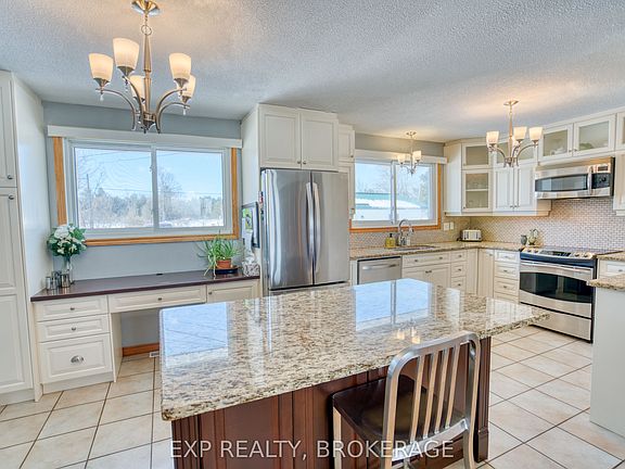 4th image of 2720 Bell Line Rd N