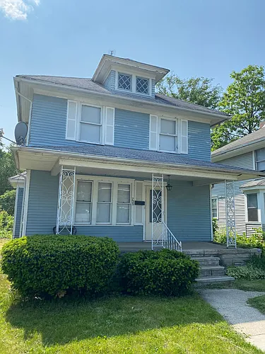 725 N Saint Louis Blvd Photo 1