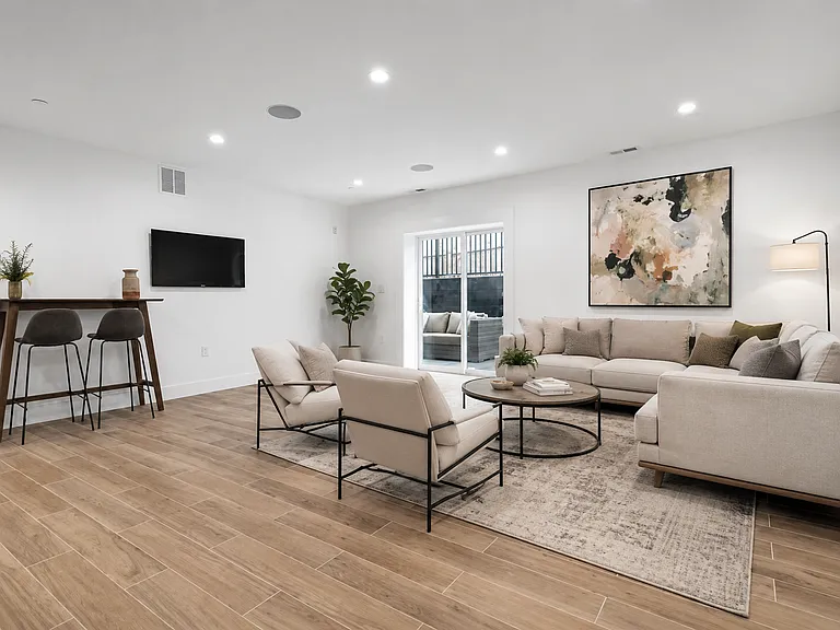 13C Quincy St #13 — Photo 6