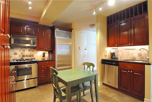 Sold by Sherwood Residential | media 20