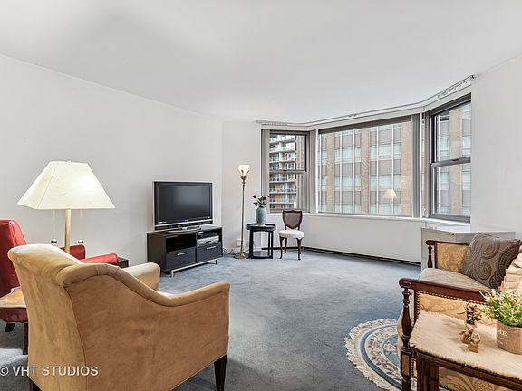 5th image of 535 N Michigan Ave APT 1503