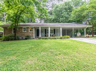 2914 Cravenridge Dr, Atlanta, GA