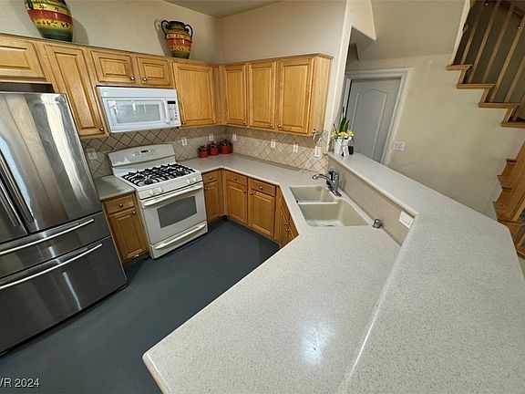 2nd image of 6380 Elwood Mead Ave Unit 102